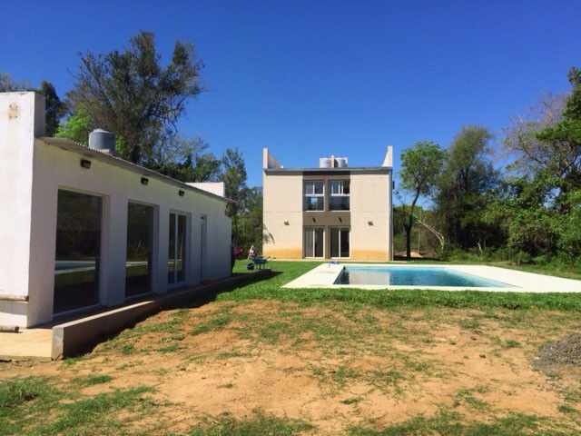 ALOJAMIENTO: Apart Arroyo el Lirio