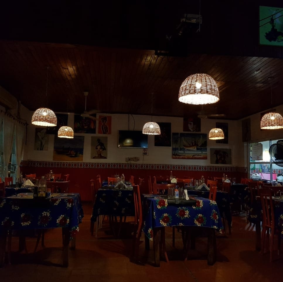 RESTAURANT: Comedor La Barra