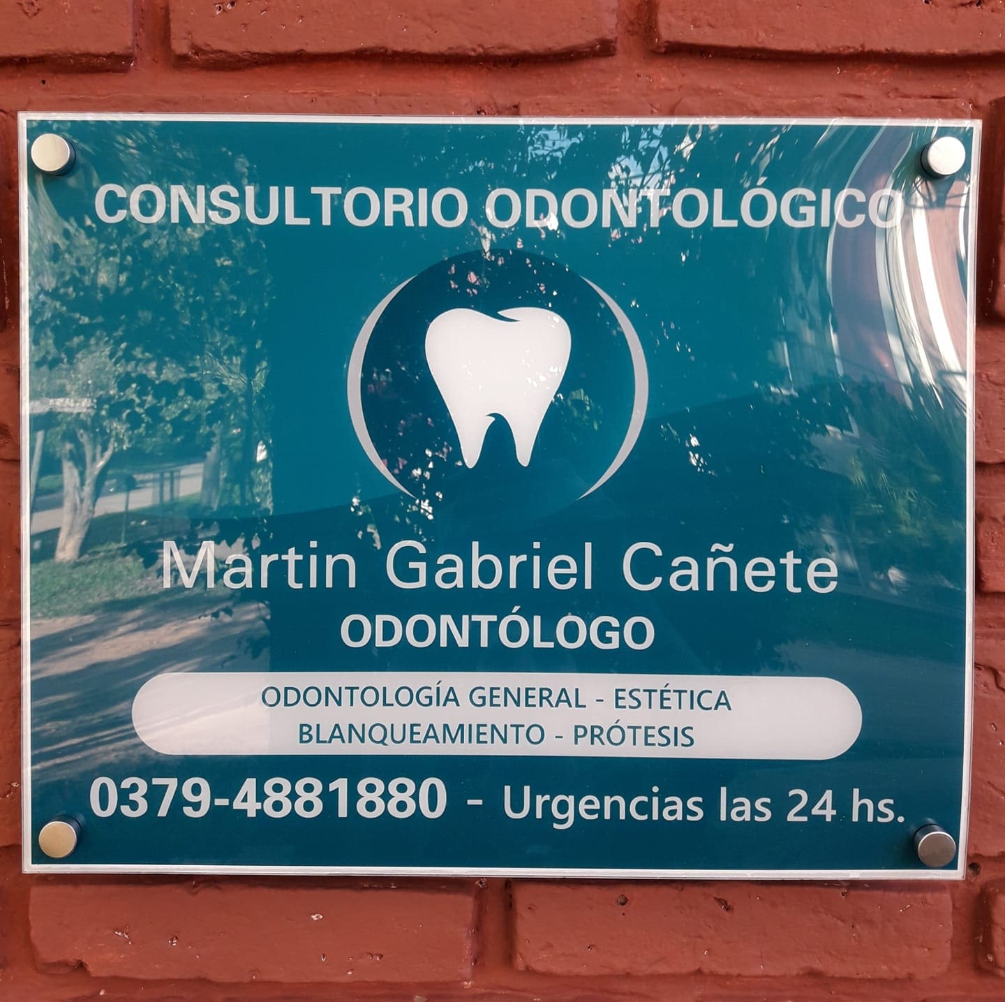 MEDICINA: Consultorio Odontológico Cañete