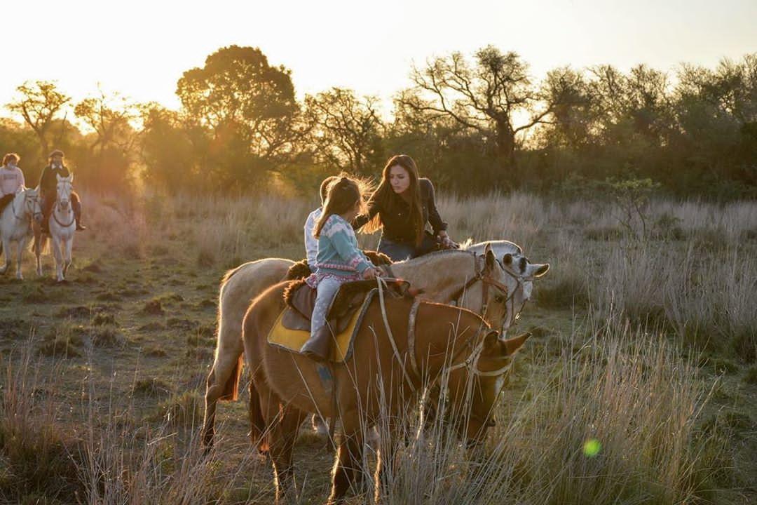 ACTIVIDADES: LAS LAGUNAS -CABALGATAS GUIADAS