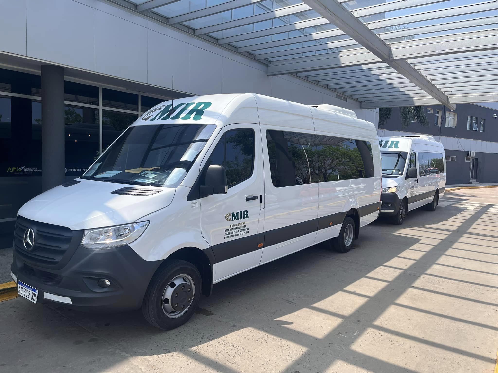 TRANSPORTE: Minibus MIR