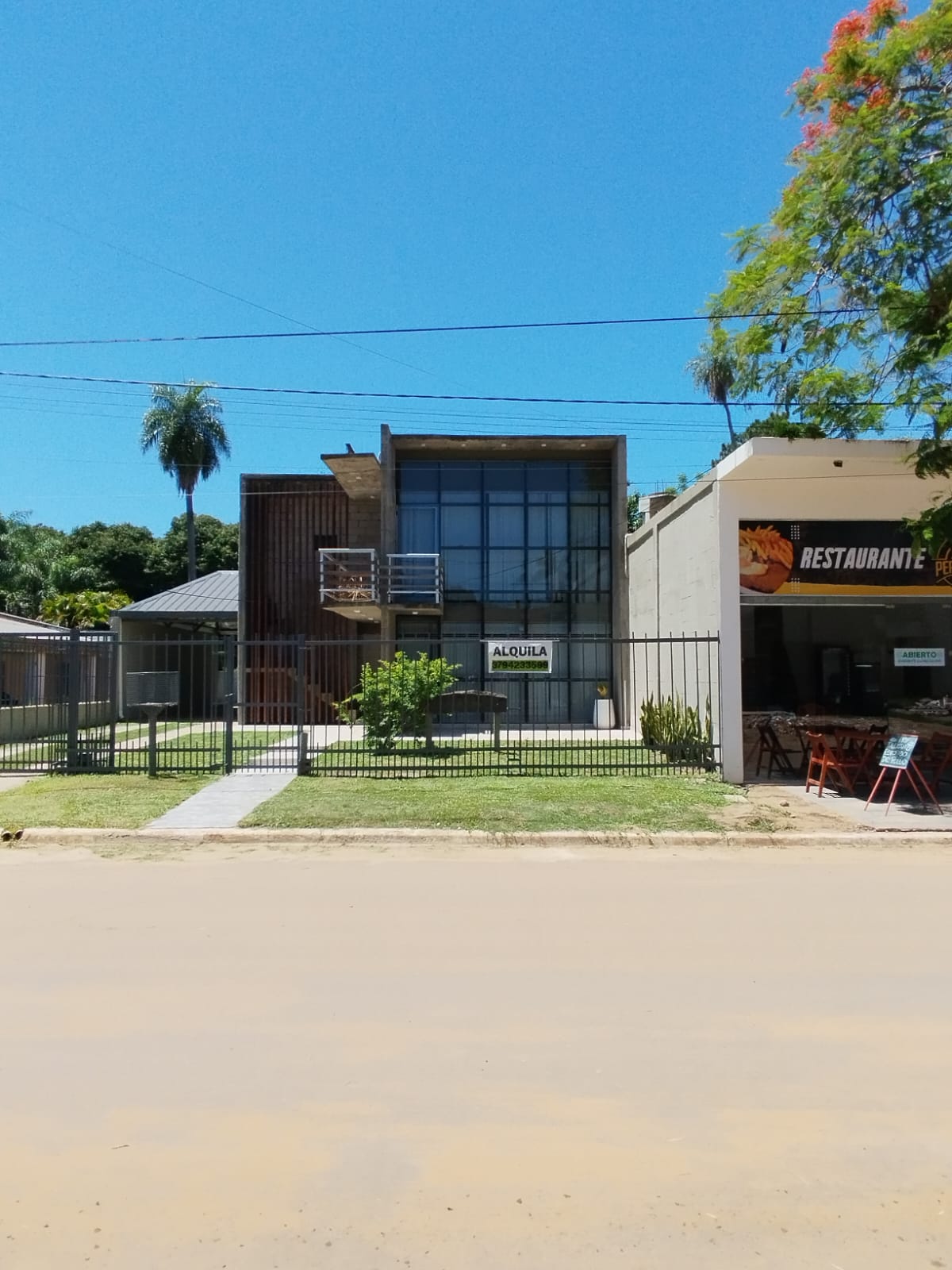 ALOJAMIENTO: Via publica 18